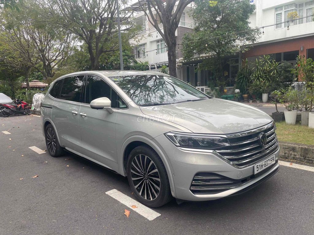 Volkswagen Viloran Luxury 2025 Bạc 1500 km. Mua bán Ô tô tại Quận 7 Tp Hồ Chí Minh được đăng bởi Tran Huu Manh hình 3