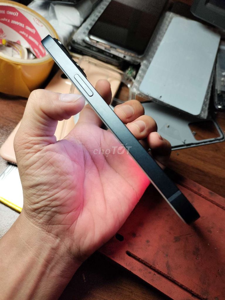 Apple iPhone 13 128GB Xanh đậm. Mua bán Điện thoại tại Huyện Mỏ Cày Bắc Bến Tre được đăng bởi Nguyễn hoàng thiện  hình 1