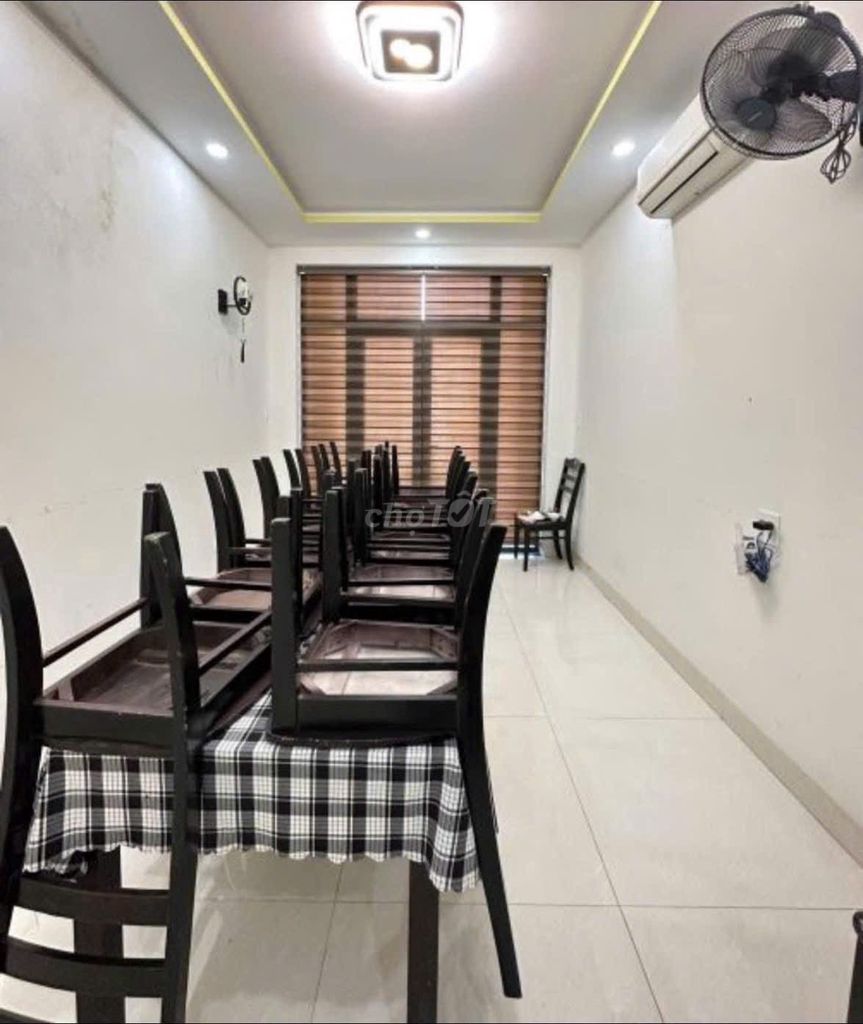 Bán nhà  4 tầng mặt tiền đường ngô mây giá 7.5 tỷ
