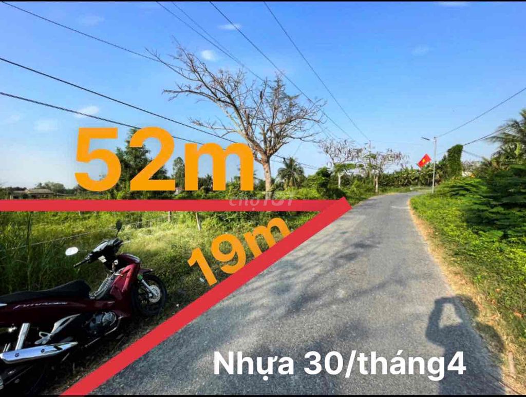 Bán 19 x 52 m mặt tiền đường nhựa 30/4 Phước Tân Hưng  có 300 m thổ cư