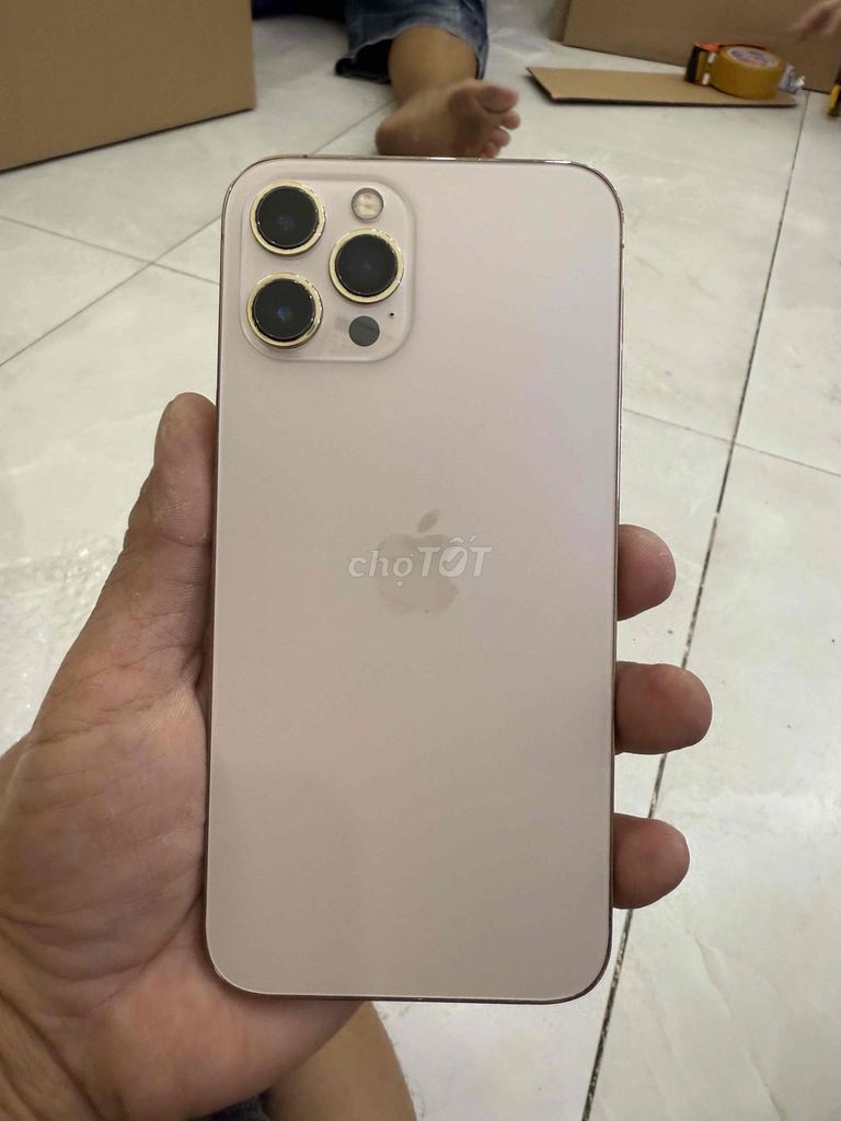 iPhone 13 Pro Max Vàng Mới. Mua bán Điện thoại tại Quận 6 Tp Hồ Chí Minh được đăng bởi Hải hình 1