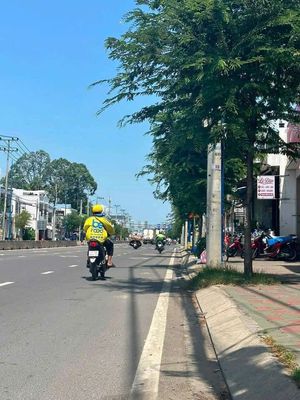 Аренда · 2 комн. · 250 м² · Huyện Hóc Môn, ул. đường Đặng thúc Vịnh