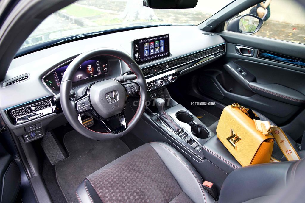 CIVIC RS 2024 CỰC MỚI, ODO: 15.000KM, BẢN CAO CẤP. Mua bán Ô tô tại Quận 10 Tp Hồ Chí Minh được đăng bởi PC Trương hình 14