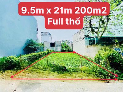 Plot of land 200 m² · Đường Lê Văn Lương