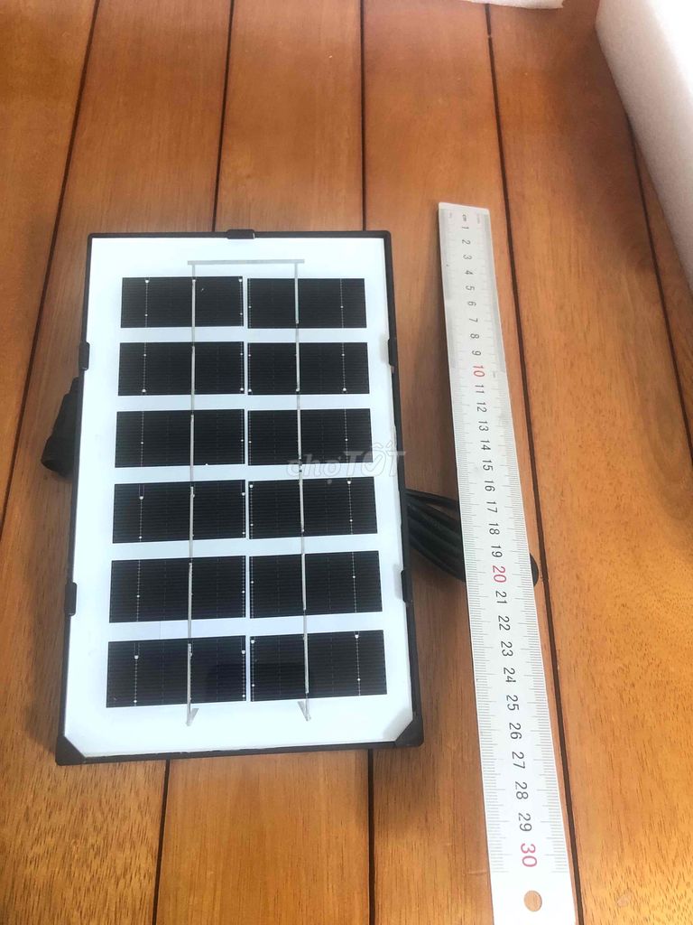 thanh lý tấm pin năng lượng mặt trời cho đèn 35w