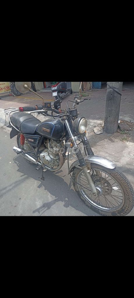 Suzuki GN zin đẹp trùm mền ít sử dụng. Mua bán Xe máy tại Quận 10 Tp Hồ Chí Minh được đăng bởi văn phúc  hình 3