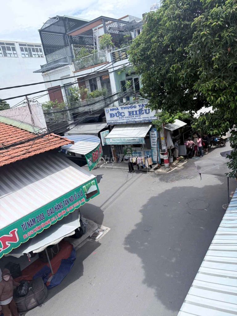 Bán nhà 2 mặt tiền