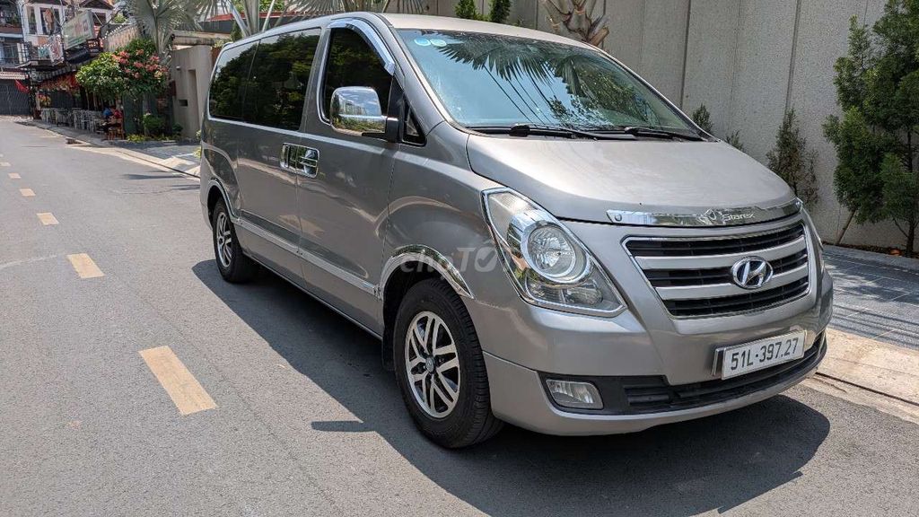 Hyundai Starex 9 chỗ máy dầu, 2.5D số sàn.. Mua bán Ô tô tại Quận 8 Tp Hồ Chí Minh được đăng bởi Vu Van Minh hình 3
