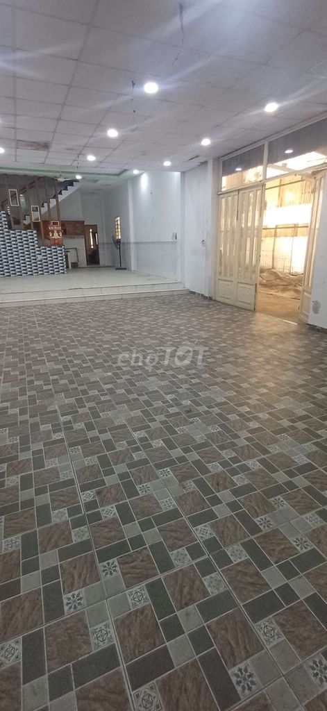 Cho thuê nhà mặt tiền Liên Ấp 26, 6x20 lầu suốt, 240m² sàn