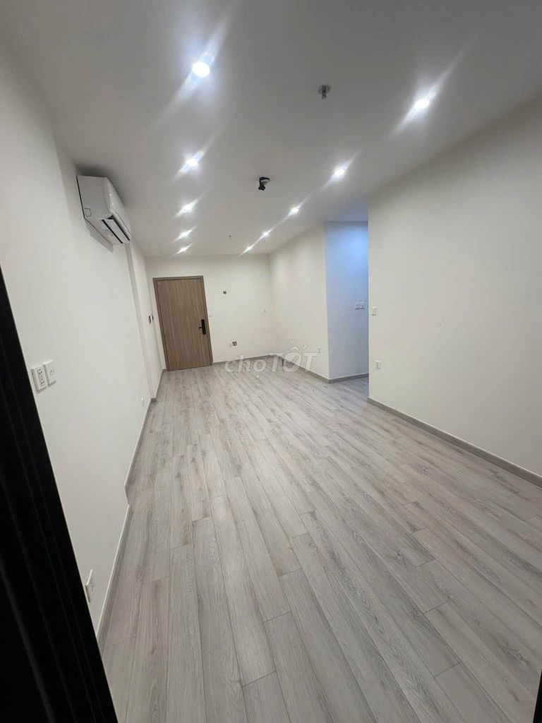 Квартира с 2 спальнями, Vinhomes Smart City, 55 м²