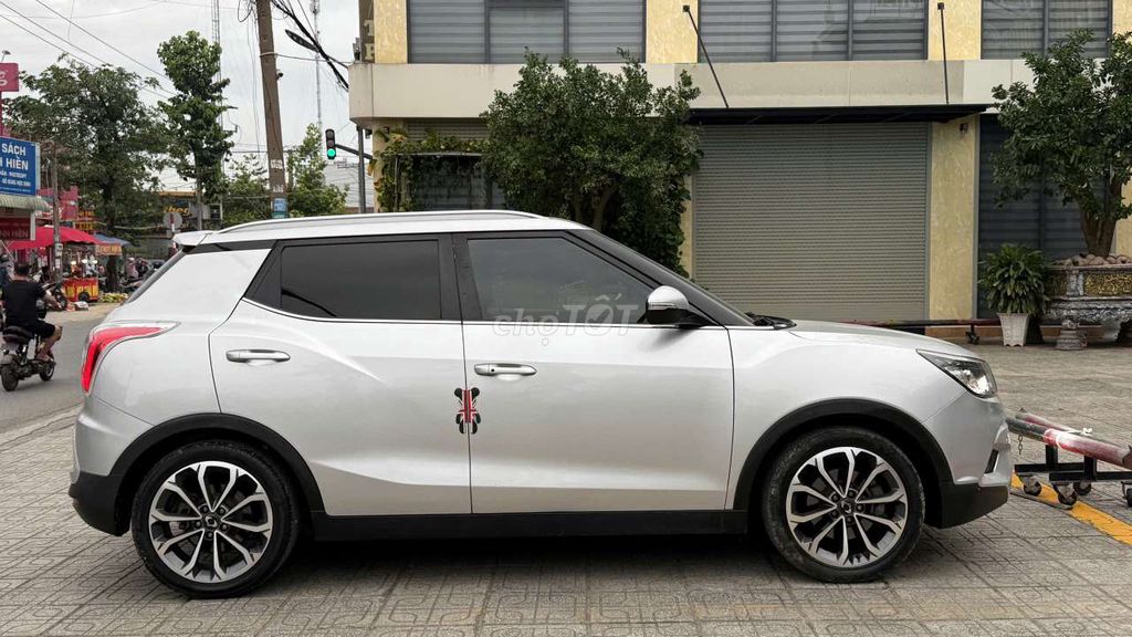 Suv nhỏ tự nhập khẩu giá rẻ. Mua bán Ô tô tại Thành phố Dĩ An Bình Dương được đăng bởi Huy Luân Auto hình 5