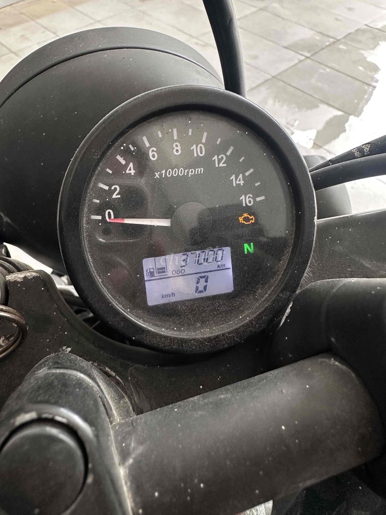 BX150 xe chạy tốt, ít đi nên zin tới từng con ốc. Mua bán Xe máy tại Thành phố Dĩ An Bình Dương được đăng bởi Trần Quang Ái hình 1