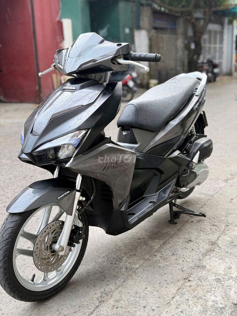 Honda Airblade 2019 khoá Smartkey chính chủ. Mua bán Xe máy tại Quận Cầu Giấy Hà Nội được đăng bởi Đỗ Việt Hưng hình 4