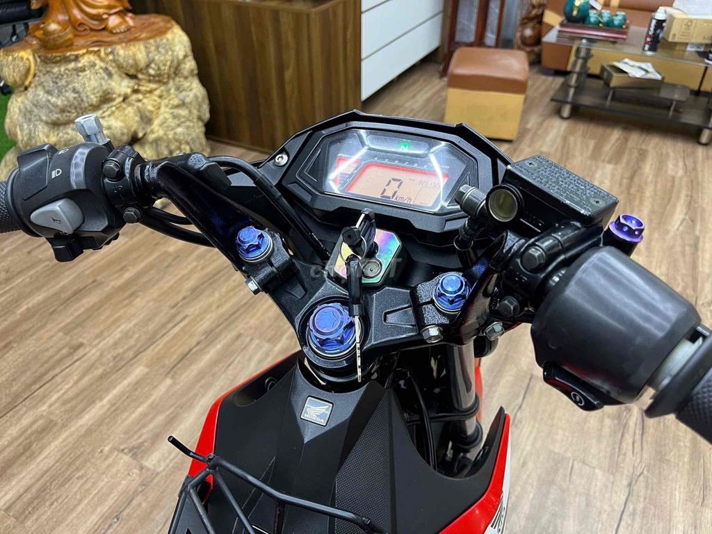 Honda Sonic 150R 2020 chính chủ xe đẹp keng. Mua bán Xe máy tại Quận 7 Tp Hồ Chí Minh được đăng bởi Xe Cũ Hiếu CT hình 13