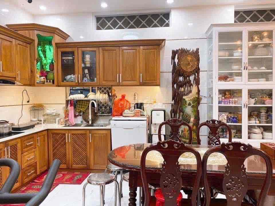 Nhà 1 trệt 2 lầu ngay chợ cổng 1. Mua bán nhà ở tại Thành phố Biên Hòa Đồng Nai được đăng bởi Thương Thương hình 1