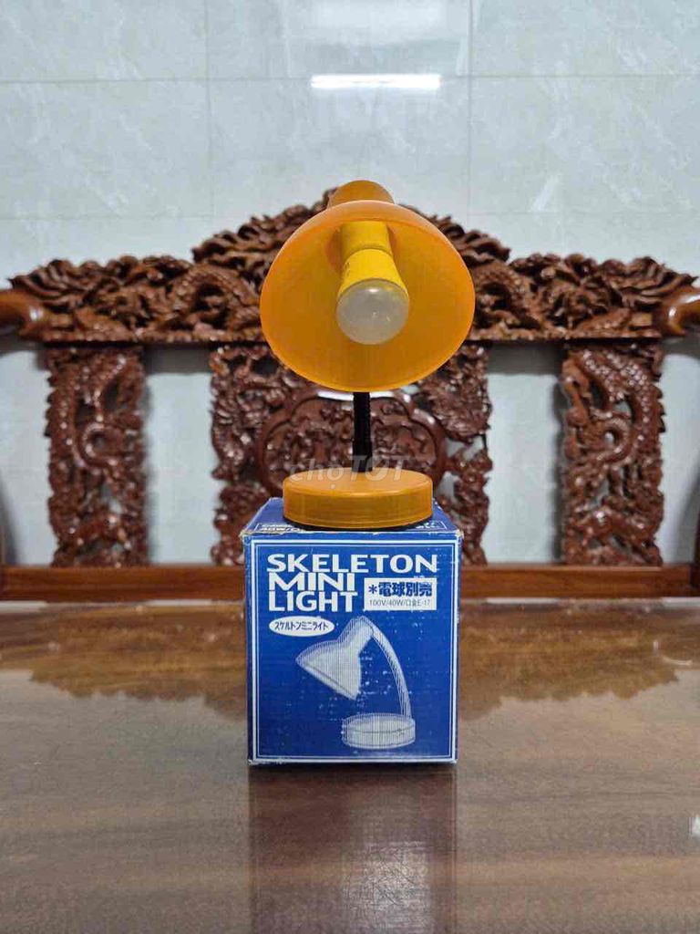 Đèn bàn SKELETON LIGHT Vàng Nhật Bản. Mua bán Đèn tại Thị xã Tân Châu An Giang được đăng bởi Tuyền chuyên hàng nhật hình 1