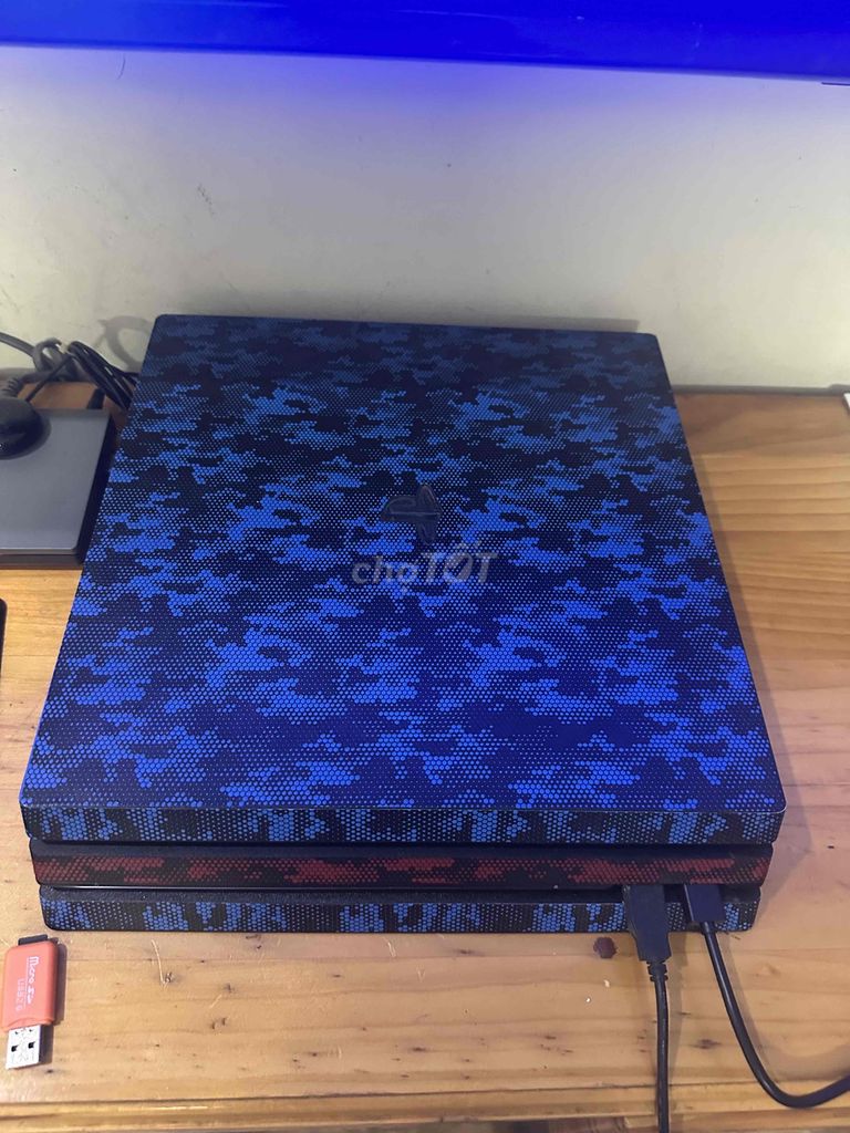 PS4 Pro 1TB 7218B