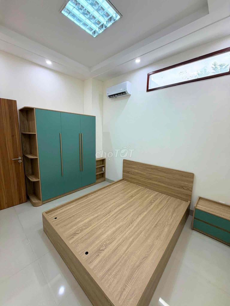Mostly furnished 5-bedroom house on Trần Thánh Tông — photo 8