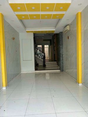 Rent · 6 bd · 80 м² · Quận 8, ул. Đường Tạ Quang Bửu