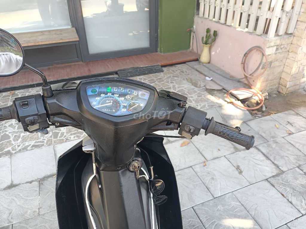 Yamaha Sirius, черный, серебристый, Вьетнам