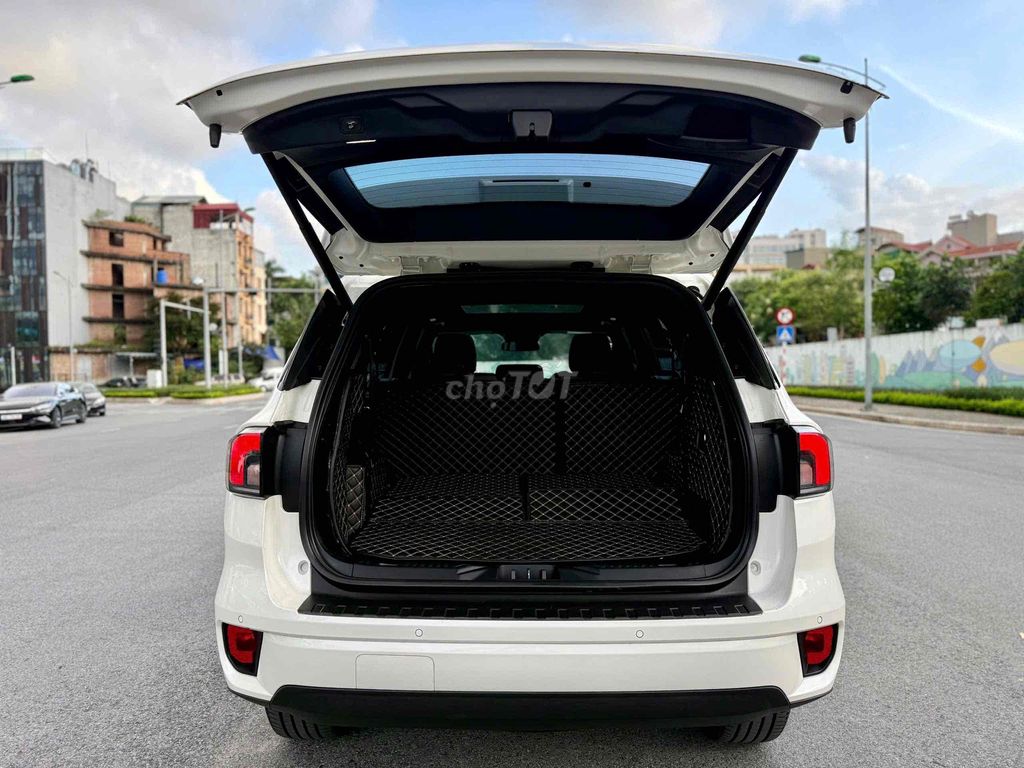 Ford Everest 2022 Titanium Plus 2.0L 4x4 AT. Mua bán Ô tô tại Quận Cầu Giấy Hà Nội được đăng bởi Quang Huy hình 8