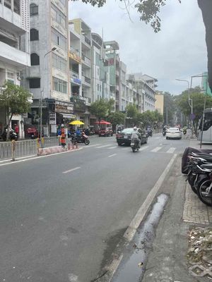 Nhà Mặt tiền Trần Hưng Đạo cho thuê. Cho thuê nhà ở tại Quận 5 Tp Hồ Chí Minh được đăng bởi Trần Nhật Huy