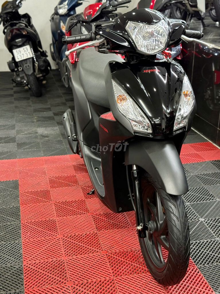 💥Honda Vision 2018 bản Đen nhám- Đỏ BSTP 9 chủ ký. Mua bán Xe máy tại Thành phố Thủ Đức Tp Hồ Chí Minh được đăng bởi XE MÁY THỦ ĐỨC hình 8