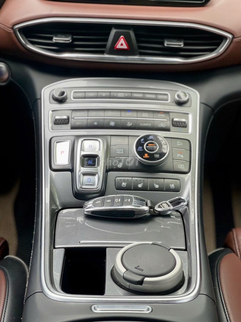 Hyundai SantaFe 2021 máy dầu 2.2D HTRAC - 50000 km. Mua bán Ô tô tại Quận Long Biên Hà Nội được đăng bởi Lê Huy hình 6