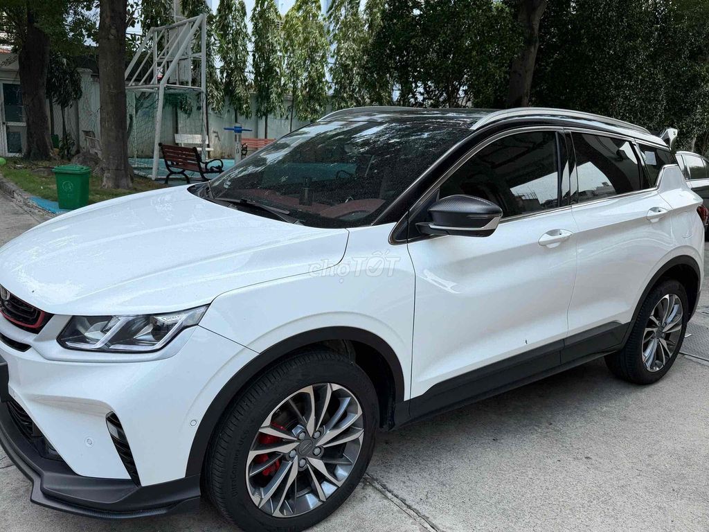 Флагман Джили Кулрей 2025 25000 км белый