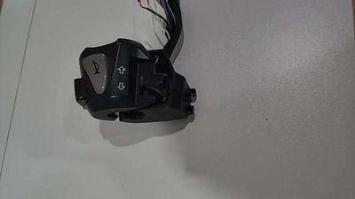 Cùm công tắc Honda Click 150i 2022. Mua bán Phụ tùng xe tại Huyện Thống Nhất Đồng Nai được đăng bởi Paul Tran