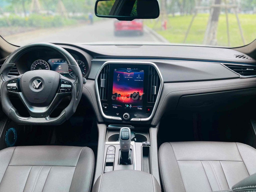 VinFast Lux A2.0 2020 Plus 2.0 AT - 50000 km