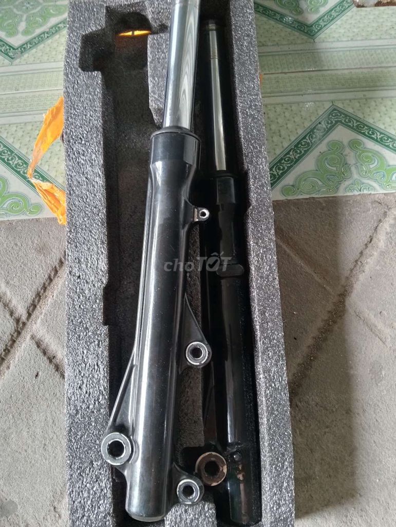 Phuộc xe máy Honda Vario Đen Đã sử dụng. Mua bán Phụ tùng xe tại Huyện Hóc Môn Tp Hồ Chí Minh được đăng bởi doanh nguyen hình 2