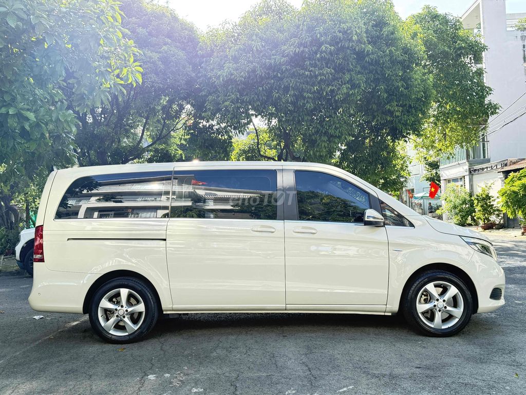 Mercedes Benz V250 Avantgarde. Mua bán Ô tô tại Quận 12 Tp Hồ Chí Minh được đăng bởi KaizenAutoService hình 4