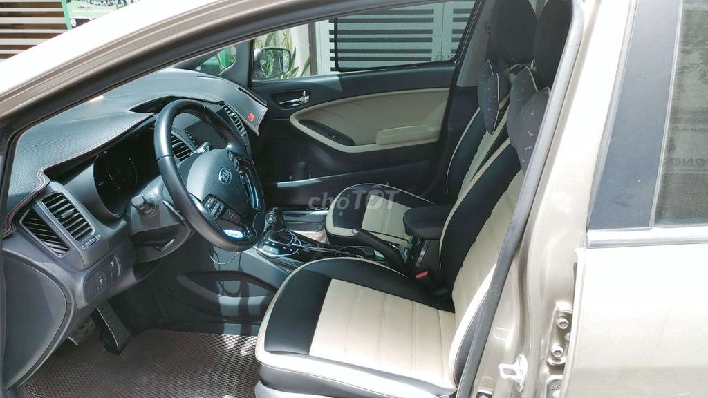 Kia Cerato Đăng ký T10_2016 2.0 AT - 70.555 km. Mua bán Ô tô tại Quận Thanh Xuân Hà Nội được đăng bởi Phạm Thanh Chung hình 4