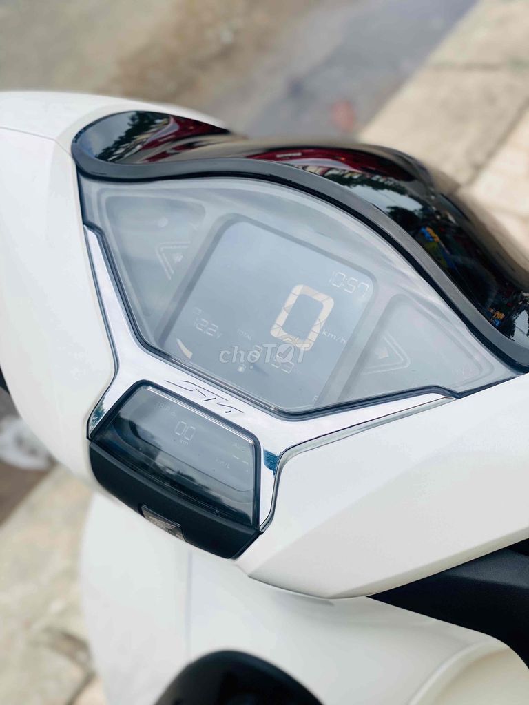 SH 160 CBS 2024 chuẩn 9k km độ kiểng siêu đẹp✅. Mua bán Xe máy tại Quận Ninh Kiều Cần Thơ được đăng bởi Hiếu Xe máy Tân Liên Hưng 2 hình 6