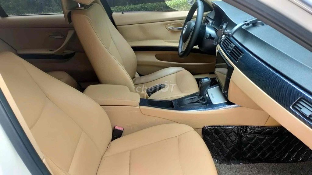 BMW 2010 Trắng 5 chỗ Tự động. Mua bán Ô tô tại Quận Nam Từ Liêm Hà Nội được đăng bởi Trần Văn Tú hình 11