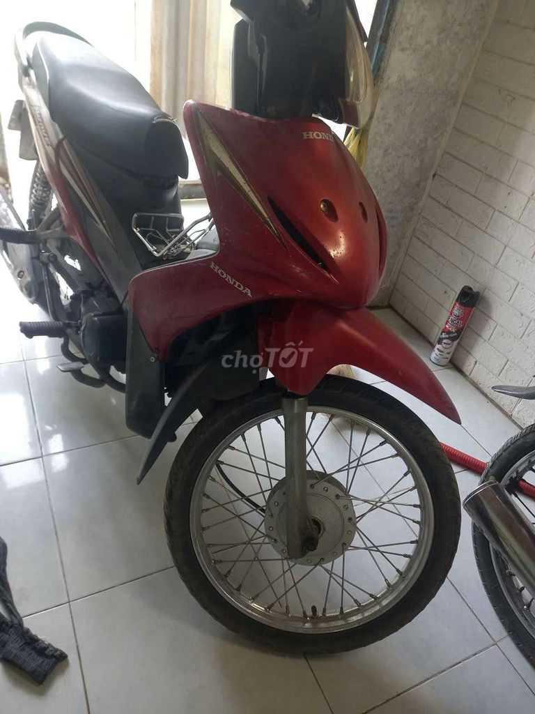 Honda Wave Thể thao màu Đỏ. Mua bán Xe máy tại Huyện Bình Chánh Tp Hồ Chí Minh được đăng bởi Thanh Ha hình 4