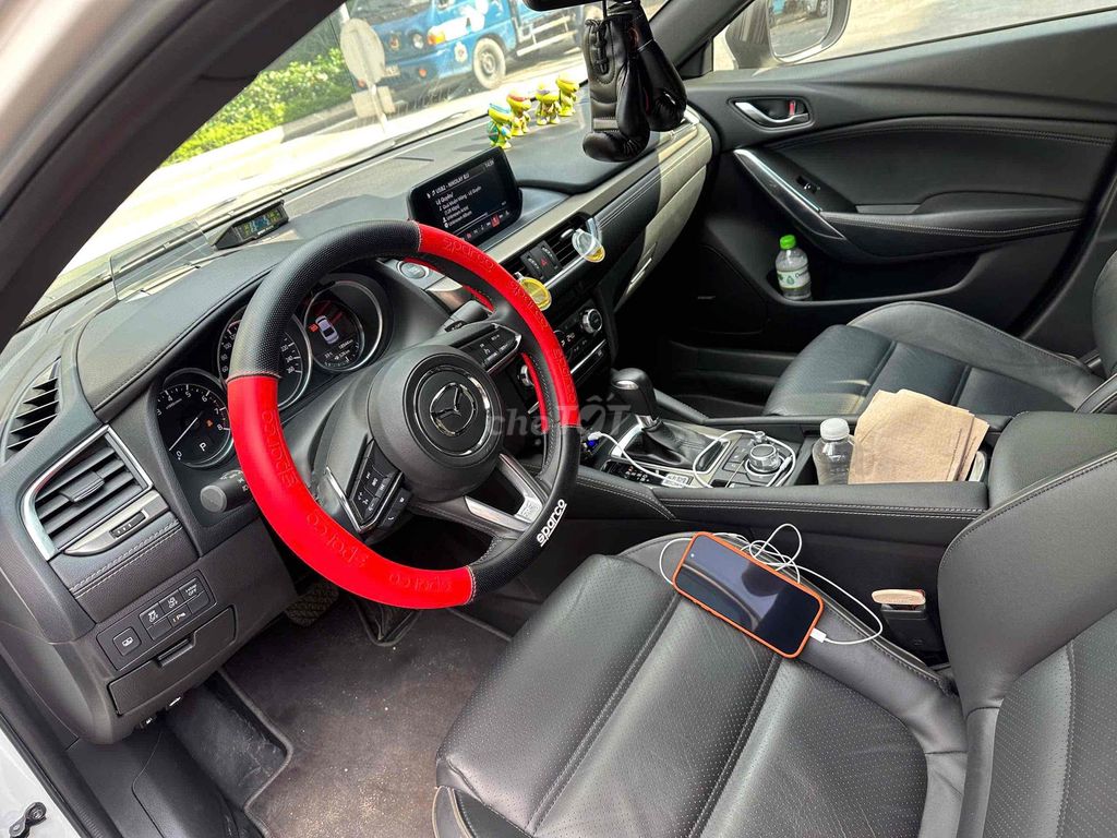 Mazda 6 bản 2.5 Premium odo 18.000km. Mua bán Ô tô tại Quận Long Biên Hà Nội được đăng bởi Bùi Đình Thông hình 7