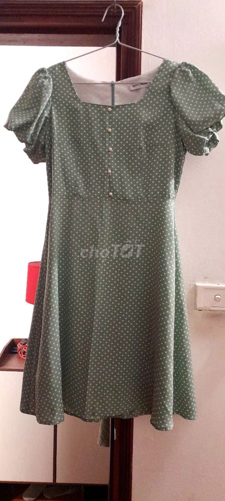 Thanh lý đầm lụa nữ chấm bi  xanh size L Zym House