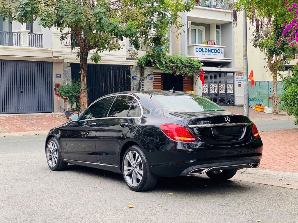 🔺MERCEDES C250 EXCLUSIVE MODEL 2018. Mua bán Ô tô tại Quận 7 Tp Hồ Chí Minh được đăng bởi Tung hình 5
