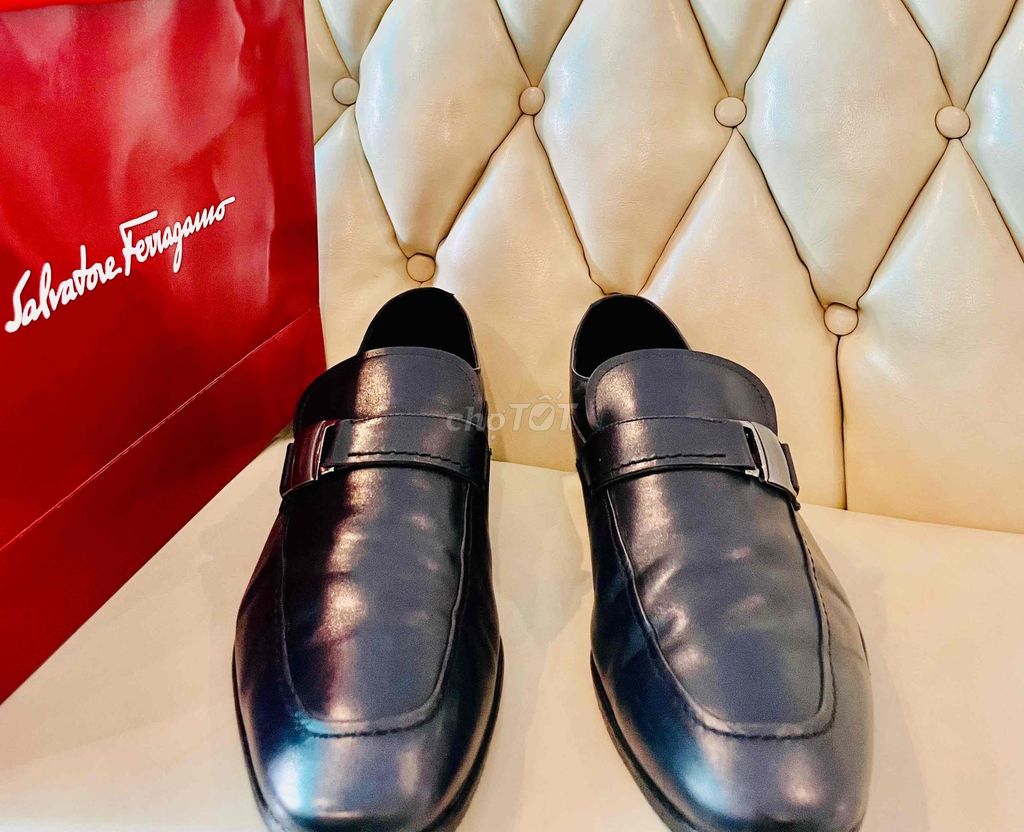 Giày Salvatore Ferragamo Size 42 Real. Mua bán Giày dép tại Quận 8 Tp Hồ Chí Minh được đăng bởi Chí Cừơng hình 1