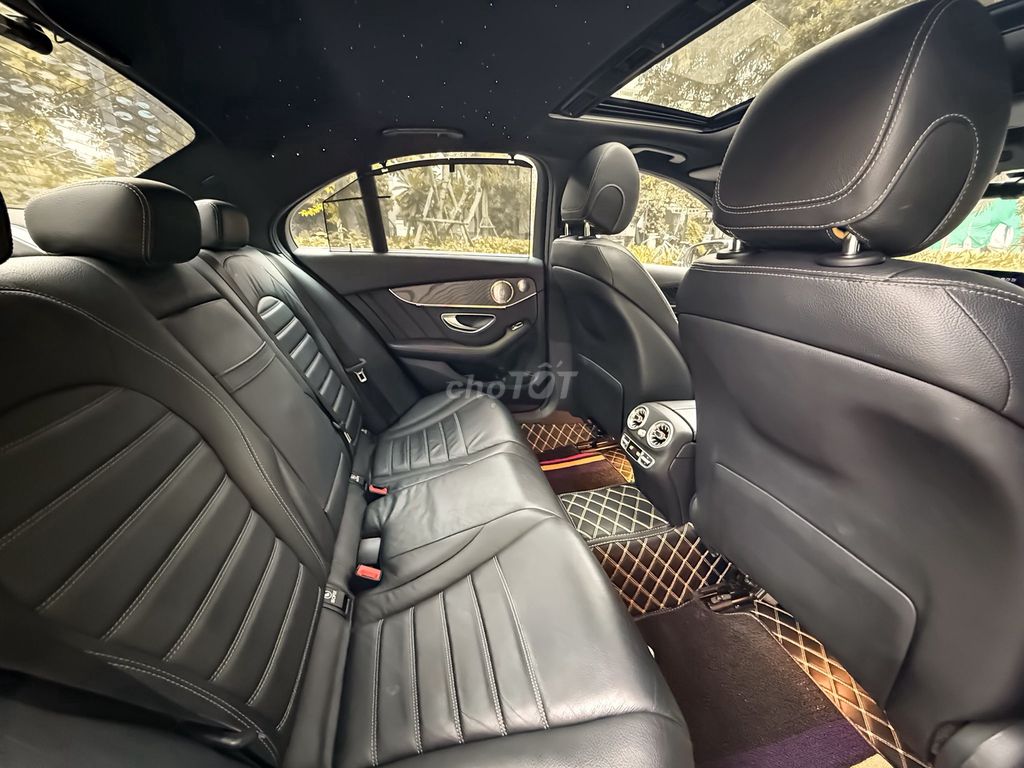 MERCEDES BENZ C300 AMG 2016 Độ Full Option Cực Đẹp. Mua bán Ô tô tại Quận Tây Hồ Hà Nội được đăng bởi Nguyễn Hoàng Sơn hình 13