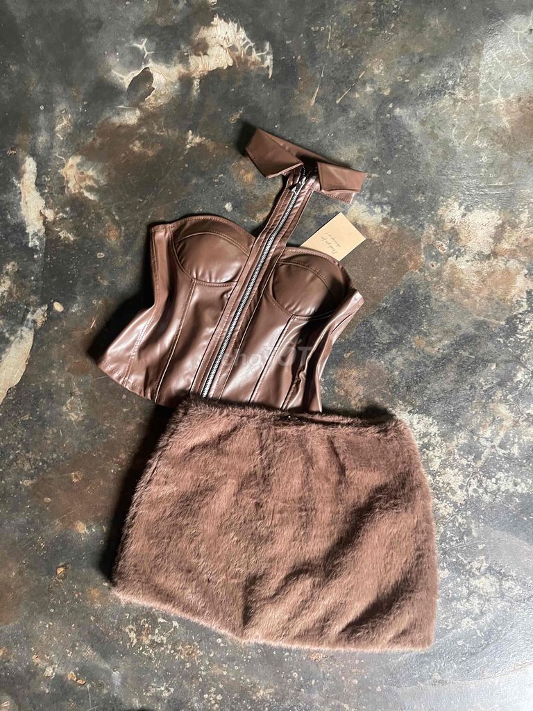 Set áo nữ Da Lông Nâu Croptop. Mua bán Quần áo tại Huyện Đăk Đoa Gia Lai được đăng bởi Oh hình 1