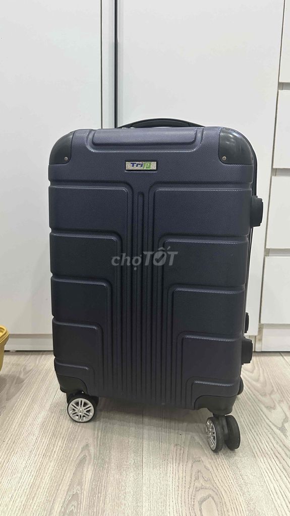 pass vali xách tay 20 inch (S) màu xanh navy. Mua bán Túi xách tại Quận Gò Vấp Tp Hồ Chí Minh được đăng bởi Phuong Nguyen hình 2