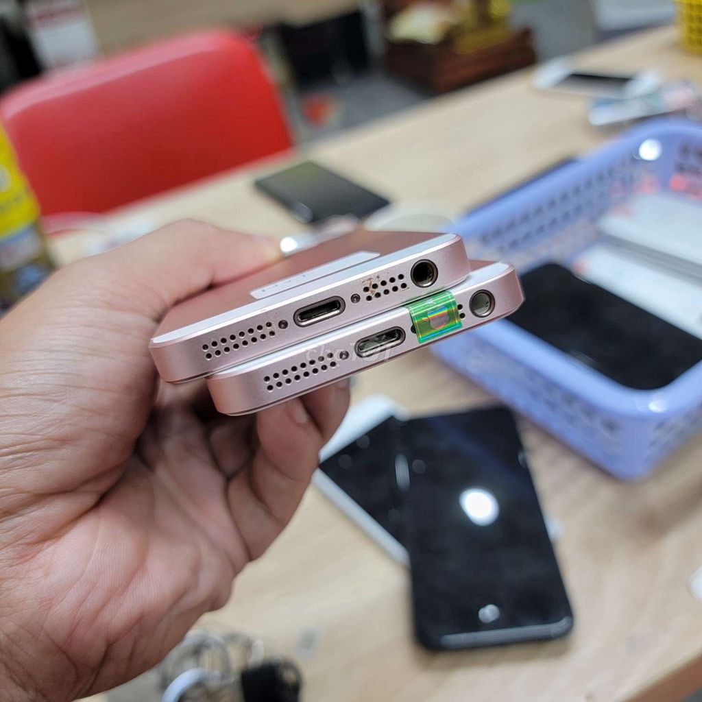 IPhone 5SE 64gb quốc tế mvt còn lại full chức năng. Mua bán Điện thoại tại Quận Gò Vấp Tp Hồ Chí Minh được đăng bởi DuyAnh hình 3