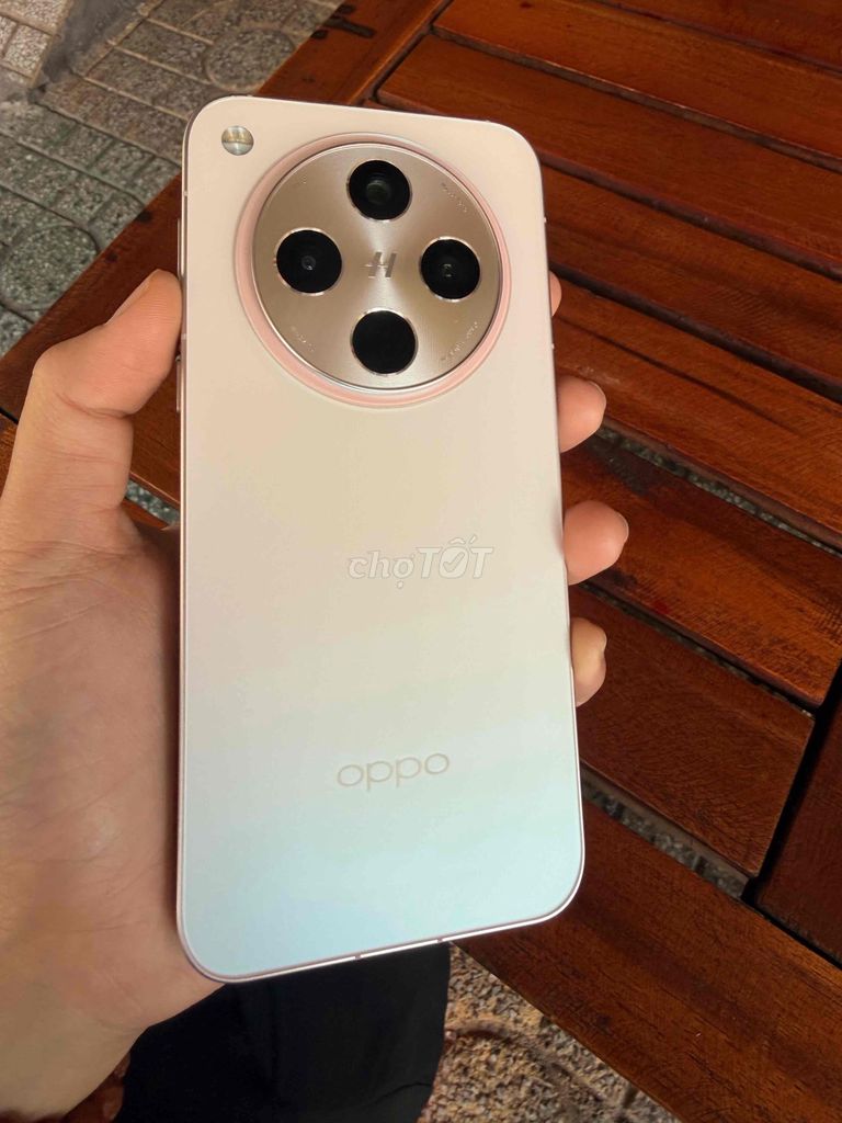 Oppo Hồng nhạt x8. Mua bán Điện thoại tại Quận 7 Tp Hồ Chí Minh được đăng bởi trâm hình 1