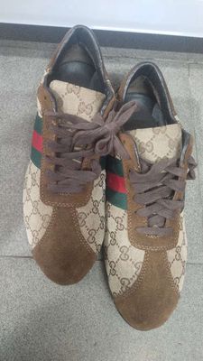 Giày Gucci size 41. Mua bán Giày dép tại Quận 8 Tp Hồ Chí Minh được đăng bởi KỲ ANH GIÀY SI CHÍNH HÃNG