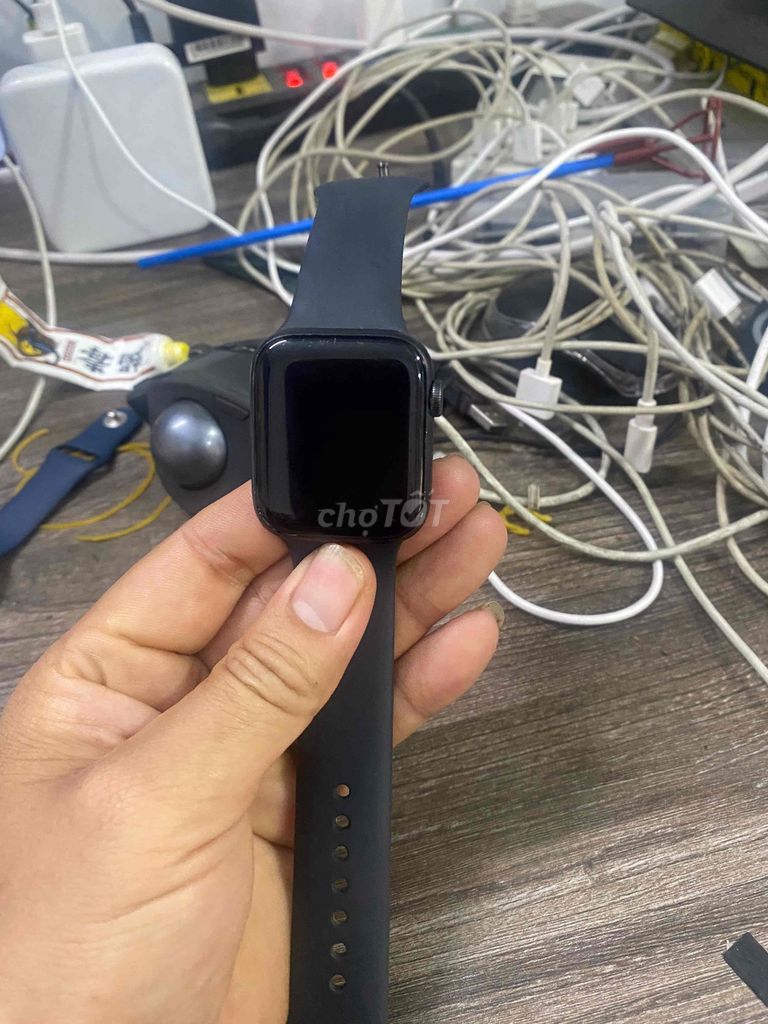 Apple Watch SE 2022 Đen 44mm. Mua bán Thiết bị đeo thông minh tại Quận Hồng Bàng Hải Phòng được đăng bởi nguyễn văn tuân hình 1
