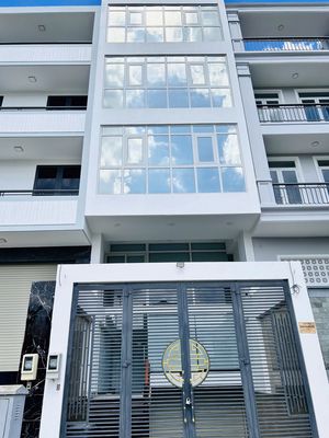 Rent · 8 bd · 100 м² · Quận 10, ул. Đường Trần Thiện Chánh