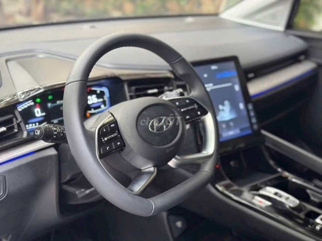 Hyundai Custin 2025. Mua bán Ô tô tại Thành phố Biên Hòa Đồng Nai được đăng bởi Hoà Thanh hình 3